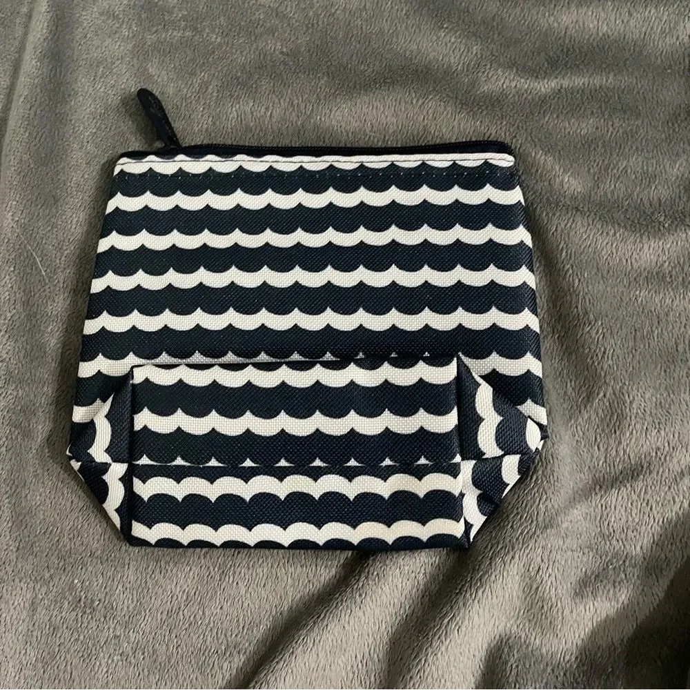 Set of 2 Thirty One Cool Zip Snackers Thermal Snack Pouches - Crab & Flamingo